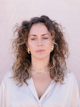 Cargar imagen en el visor de la galería, PENDIENTES VIOLETA ORO