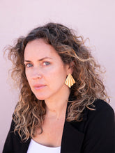 Cargar imagen en el visor de la galería, PENDIENTES MARCELA ORO
