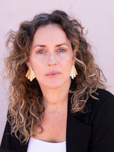 Cargar imagen en el visor de la galería, PENDIENTES MARCELA ORO