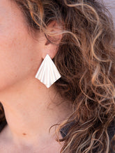 Cargar imagen en el visor de la galería, PENDIENTES MARCELA PLATA