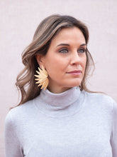 Cargar imagen en el visor de la galería, PENDIENTES CECILIA ORO