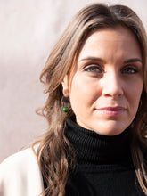 Cargar imagen en el visor de la galería, PENDIENTES CIRA VERDE ORO