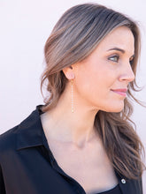 Cargar imagen en el visor de la galería, PENDIENTES MIA BLANCO