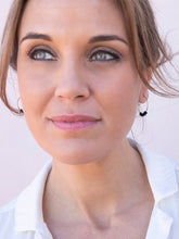 Cargar imagen en el visor de la galería, PENDIENTES NAROA NEGROS