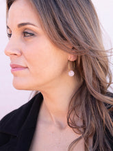Cargar imagen en el visor de la galería, PENDIENTES CIRA CUARZO ROSA ORO