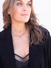 Cargar imagen en el visor de la galería, COLLAR ZURI DOBLE