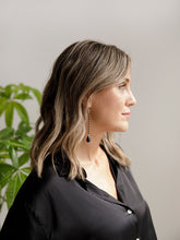 Cargar imagen en el visor de la galería, PENDIENTES LORENA NEGRO