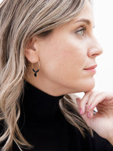 Cargar imagen en el visor de la galería, PENDIENTES MURIEL NEGRO