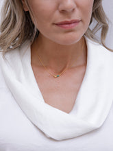 Cargar imagen en el visor de la galería, COLLAR MANUELA VERDE MAR ORO