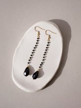 Cargar imagen en el visor de la galería, PENDIENTES LORENA NEGRO