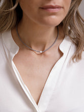 Cargar imagen en el visor de la galería, COLLAR SONSOLES GRIS
