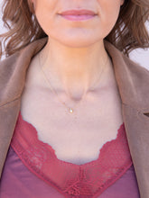 Cargar imagen en el visor de la galería, COLLAR DINA
