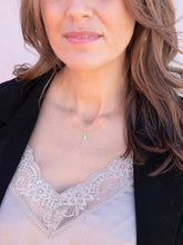 Cargar imagen en el visor de la galería, COLLAR CAMELIA

