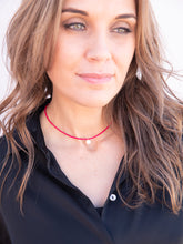 Cargar imagen en el visor de la galería, COLLAR ENARA FUCSIA ORO
