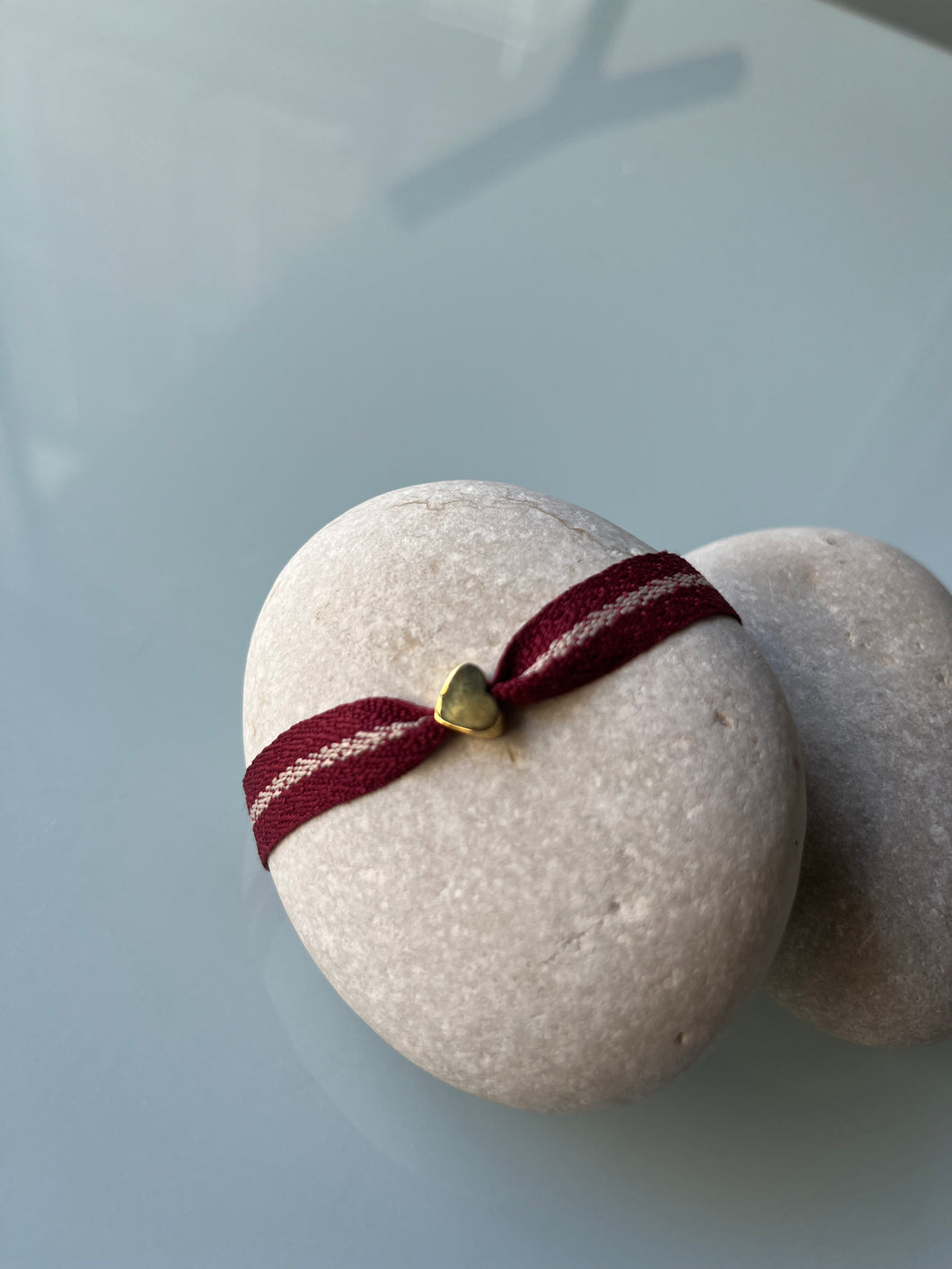 PULSERA CHANTAL GRANATE CORAZON ORO