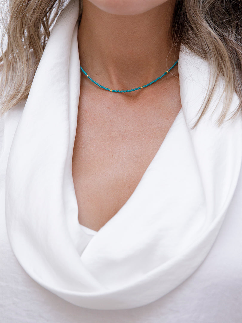 COLLAR MARGARITA AZUL TURQUESA