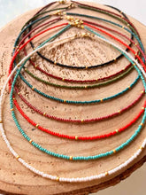 Cargar imagen en el visor de la galería, COLLAR MARGARITA
