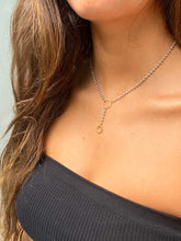 Cargar imagen en el visor de la galería, COLLAR CLAUDIA GRIS
